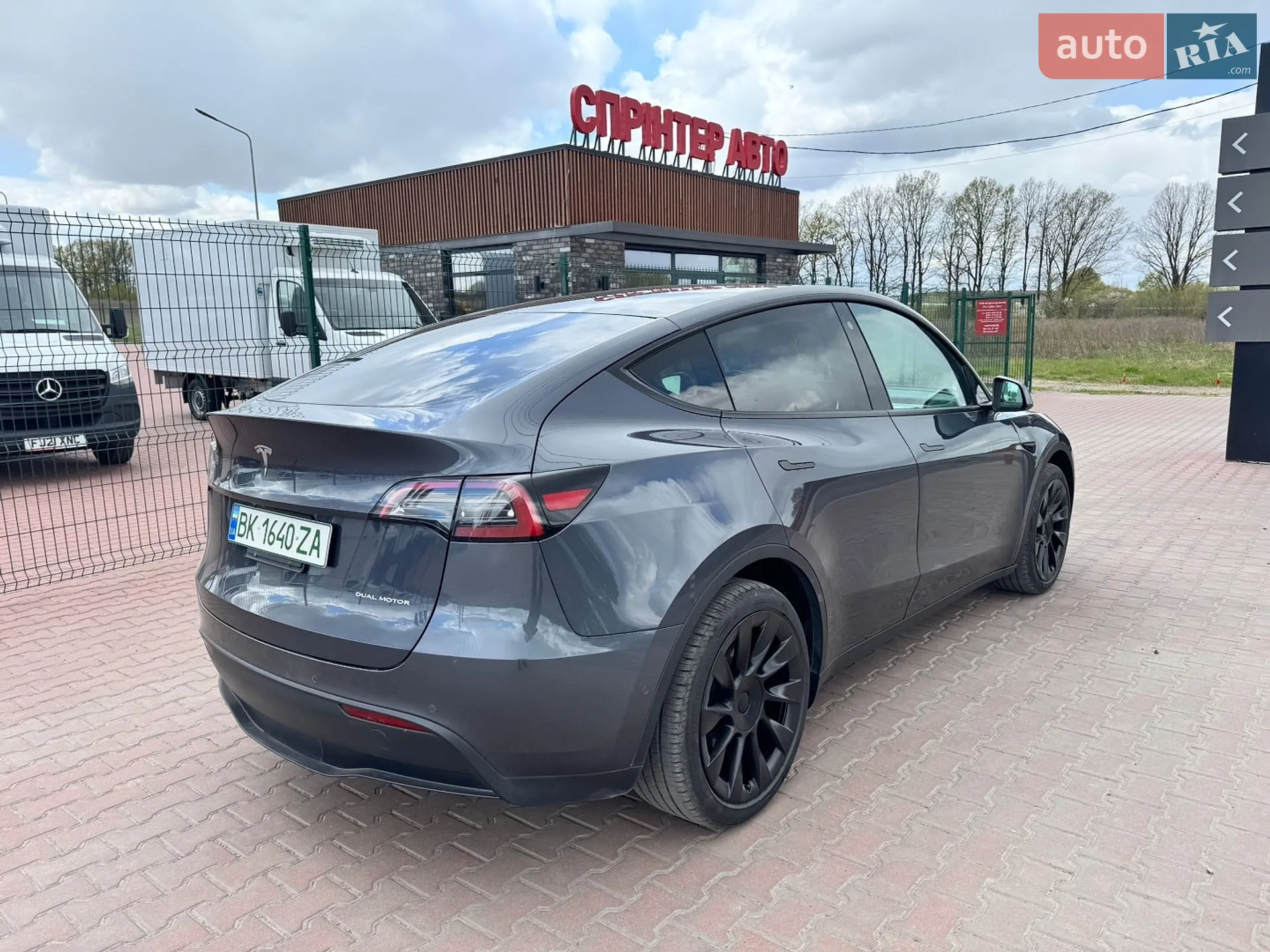2022 Tesla Model Y - мініатюра 11