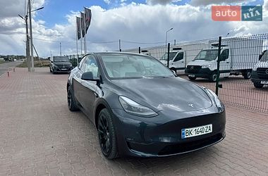 Внедорожник / Кроссовер Tesla Model Y 2022 в Ровно