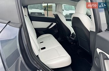 Внедорожник / Кроссовер Tesla Model Y 2022 в Ровно
