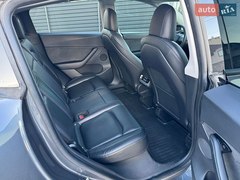 Внедорожник / Кроссовер Tesla Model Y 2020 в Новояворовске