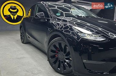 Внедорожник / Кроссовер Tesla Model Y 2023 в Черновцах