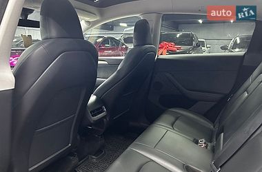 Внедорожник / Кроссовер Tesla Model Y 2023 в Черновцах