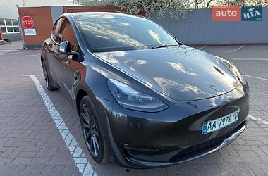 Внедорожник / Кроссовер Tesla Model Y 2024 в Киеве