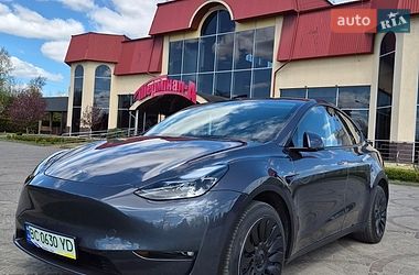 Внедорожник / Кроссовер Tesla Model Y 2023 в Львове