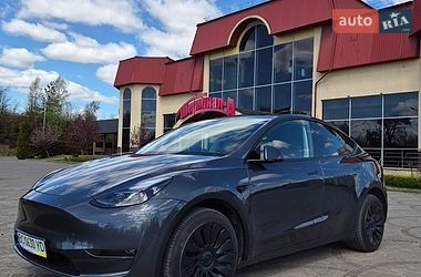 Внедорожник / Кроссовер Tesla Model Y 2023 в Львове