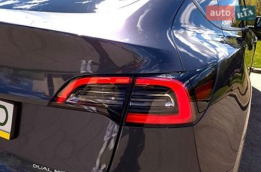 Внедорожник / Кроссовер Tesla Model Y 2023 в Львове