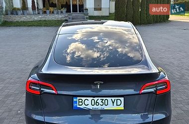 Внедорожник / Кроссовер Tesla Model Y 2023 в Львове