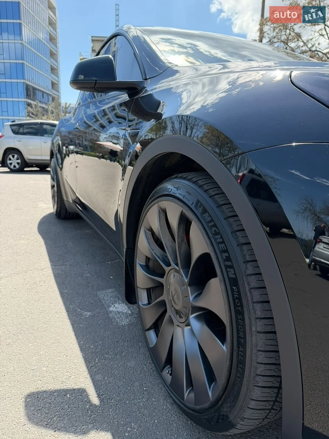 2023 Tesla Model Y - мініатюра 3