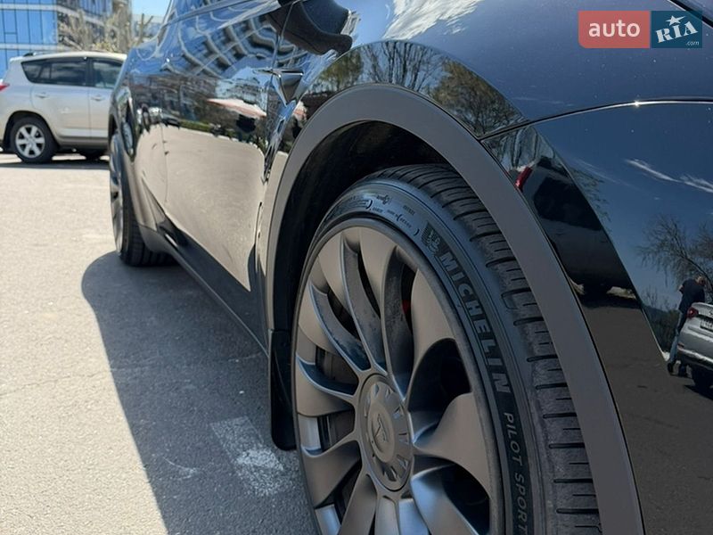 Внедорожник / Кроссовер Tesla Model Y 2023 в Одессе