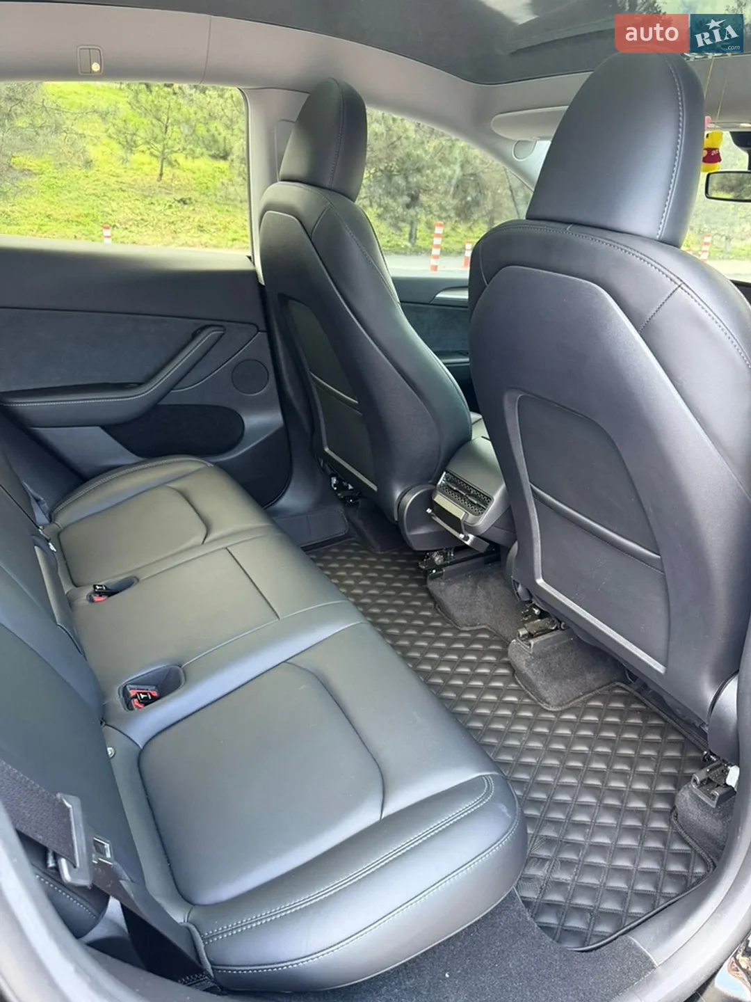 2023 Tesla Model Y - мініатюра 13