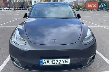 Позашляховик / Кросовер Tesla Model Y 2024 в Києві