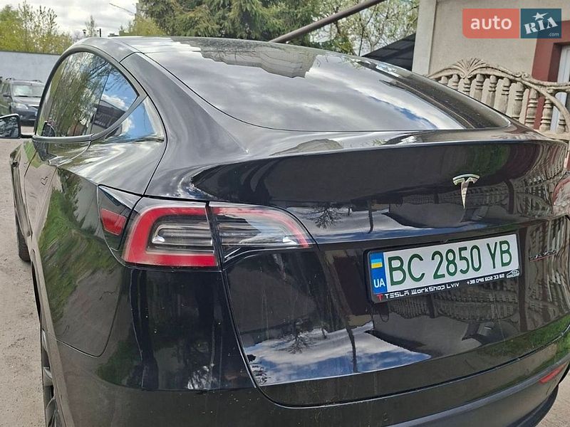 Внедорожник / Кроссовер Tesla Model Y 2021 в Львове