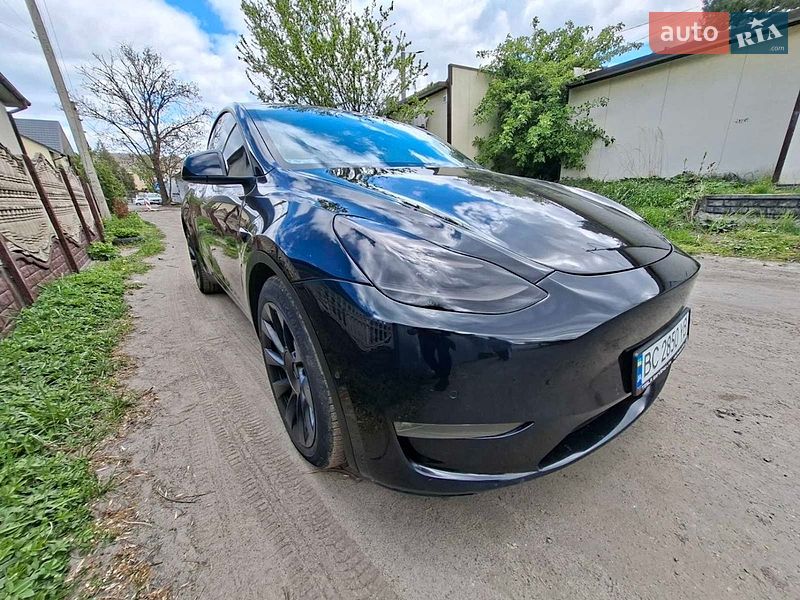 Внедорожник / Кроссовер Tesla Model Y 2021 в Львове
