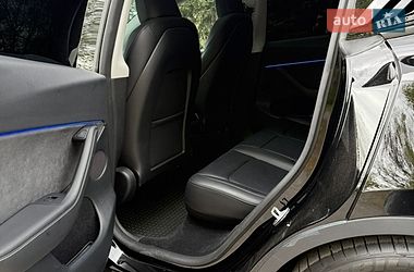 Внедорожник / Кроссовер Tesla Model Y 2023 в Днепре
