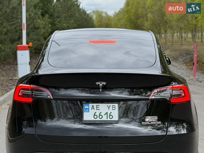 Внедорожник / Кроссовер Tesla Model Y 2023 в Днепре