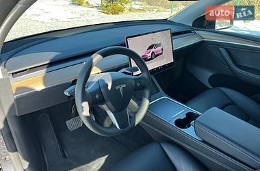 Внедорожник / Кроссовер Tesla Model Y 2024 в Львове