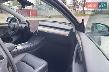 Позашляховик / Кросовер Tesla Model Y 2024 в Києві