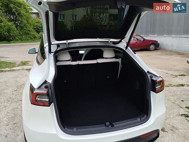 Внедорожник / Кроссовер Tesla Model Y 2022 в Луцке