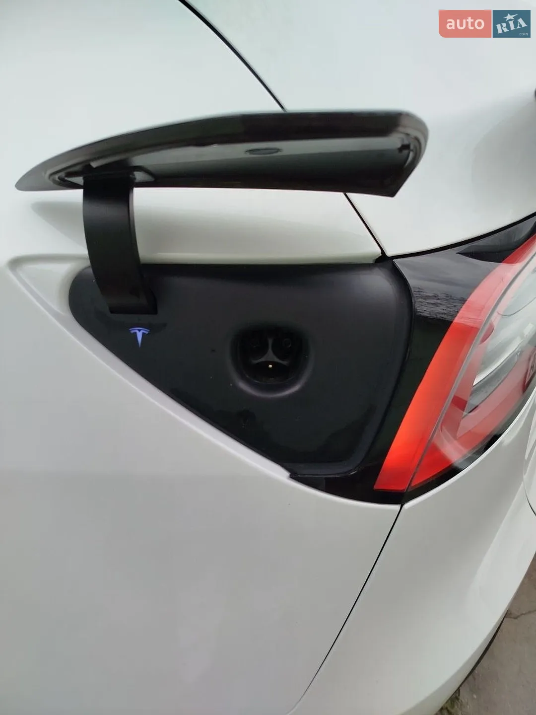 2022 Tesla Model Y - мініатюра 18
