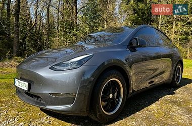 Позашляховик / Кросовер Tesla Model Y 2023 в Долині