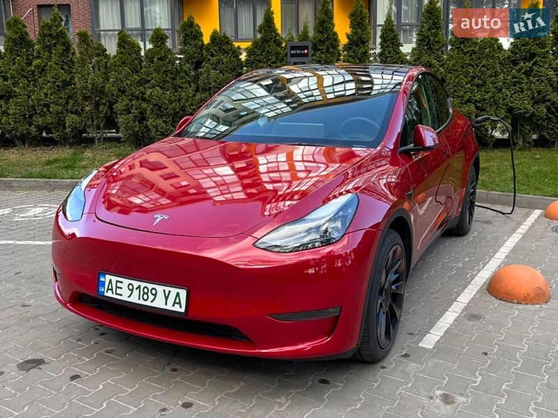 Внедорожник / Кроссовер Tesla Model Y 2023 в Киеве