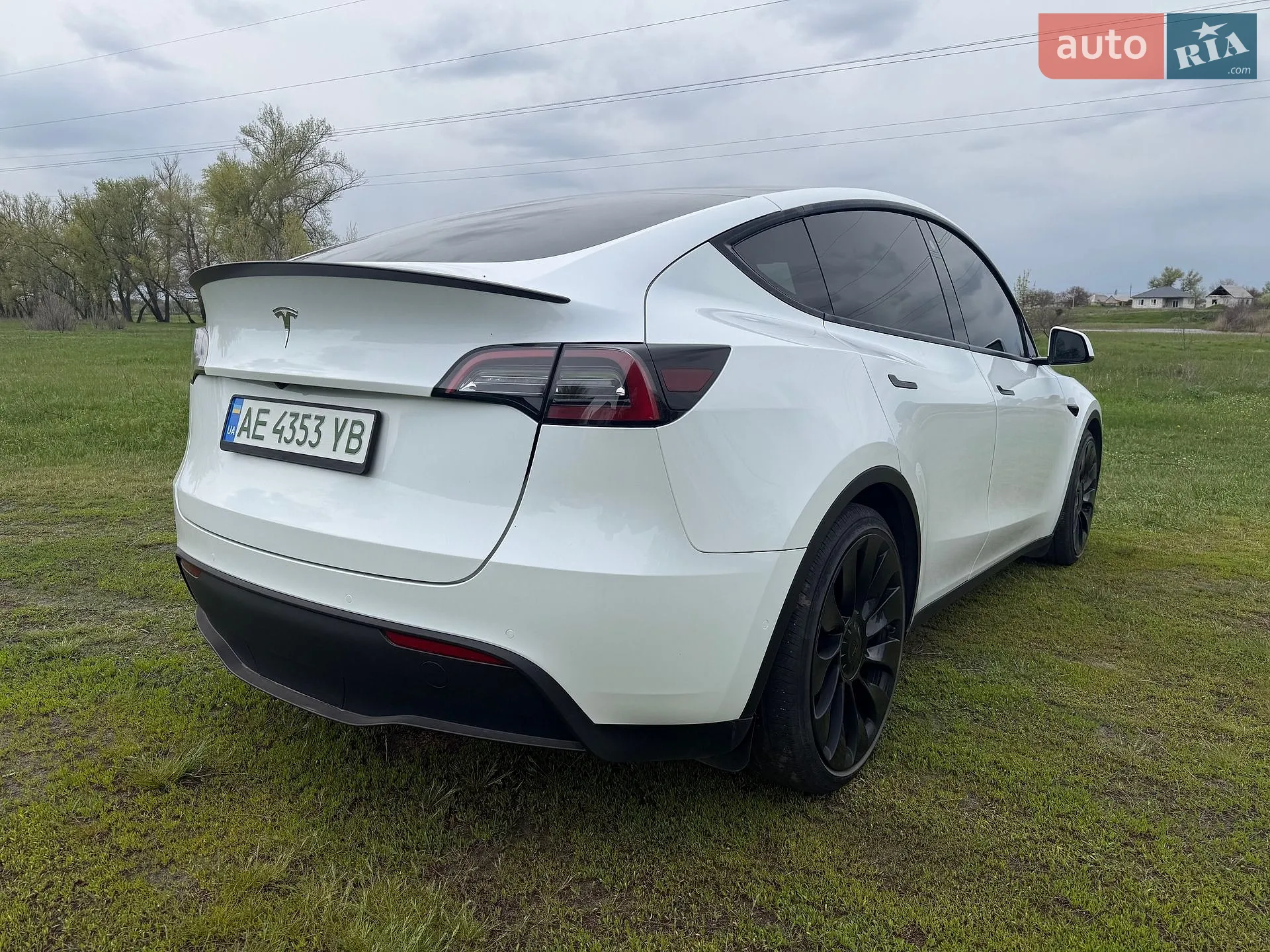 2021 Tesla Model Y - мініатюра 4