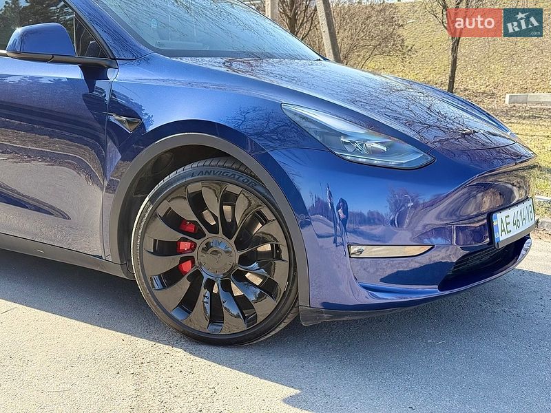 Внедорожник / Кроссовер Tesla Model Y 2022 в Днепре