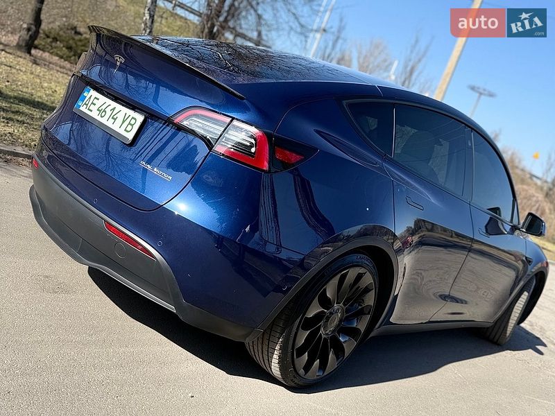 Позашляховик / Кросовер Tesla Model Y 2022 в Дніпрі