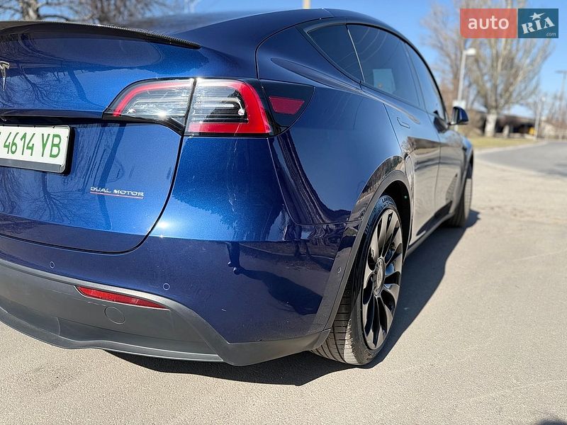 Внедорожник / Кроссовер Tesla Model Y 2022 в Днепре