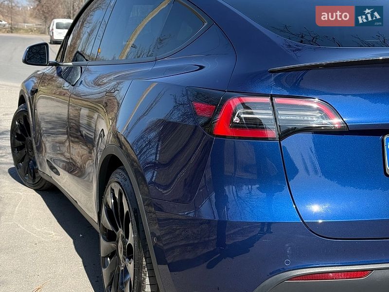 Внедорожник / Кроссовер Tesla Model Y 2022 в Днепре