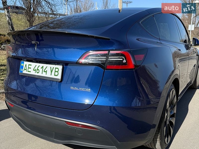 Внедорожник / Кроссовер Tesla Model Y 2022 в Днепре