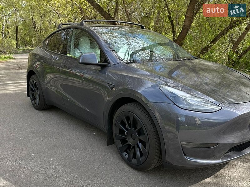 Внедорожник / Кроссовер Tesla Model Y 2023 в Чернигове