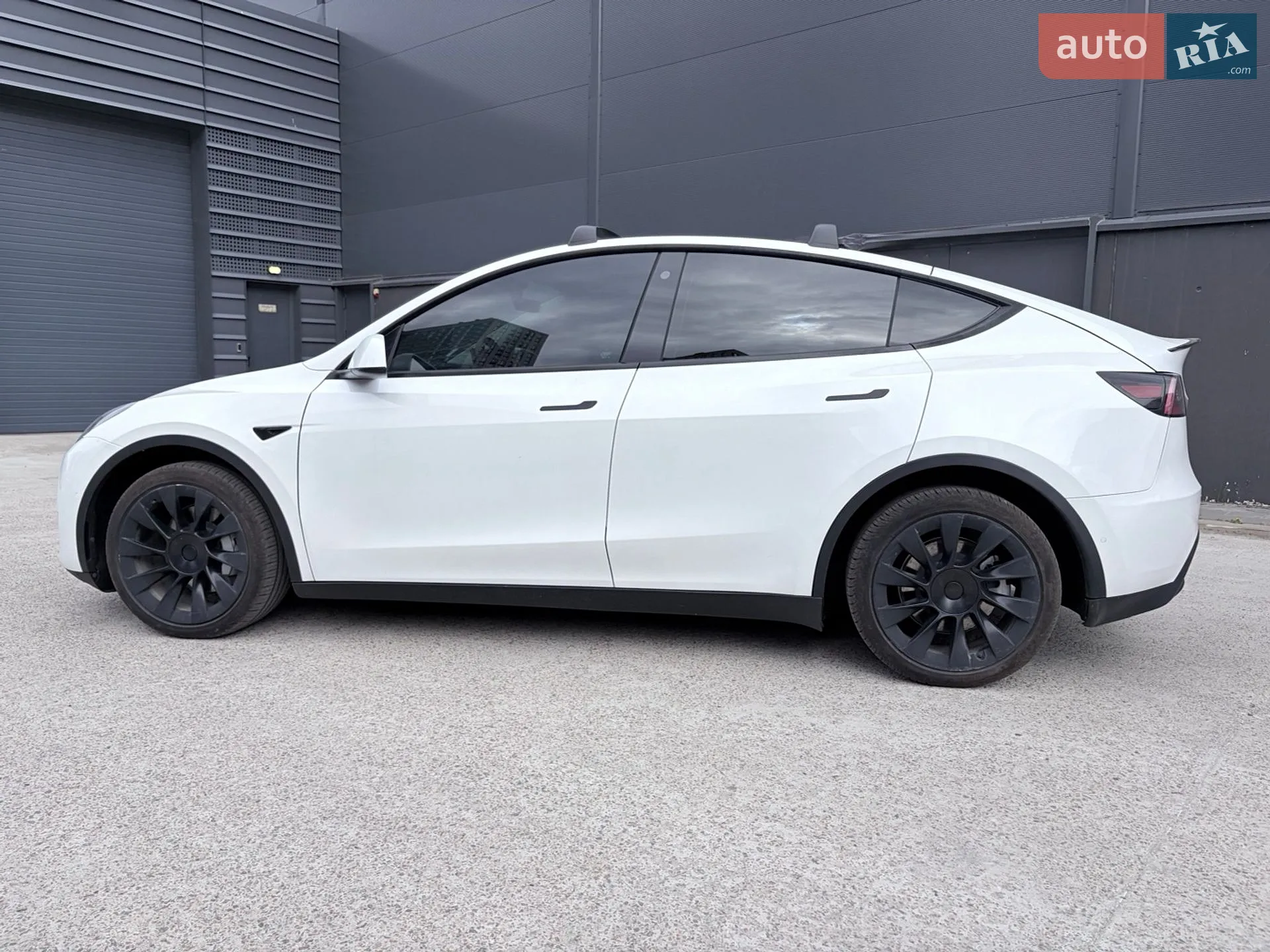 2021 Tesla Model Y - мініатюра 8