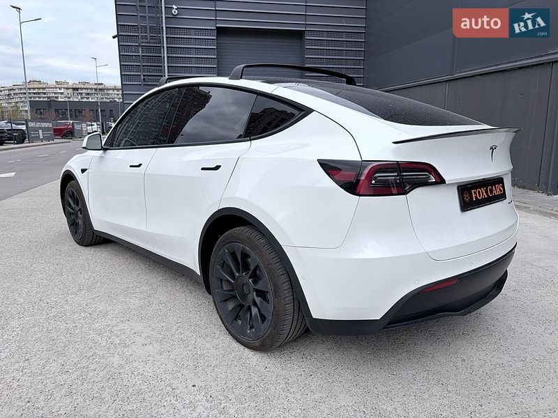 Внедорожник / Кроссовер Tesla Model Y 2021 в Киеве