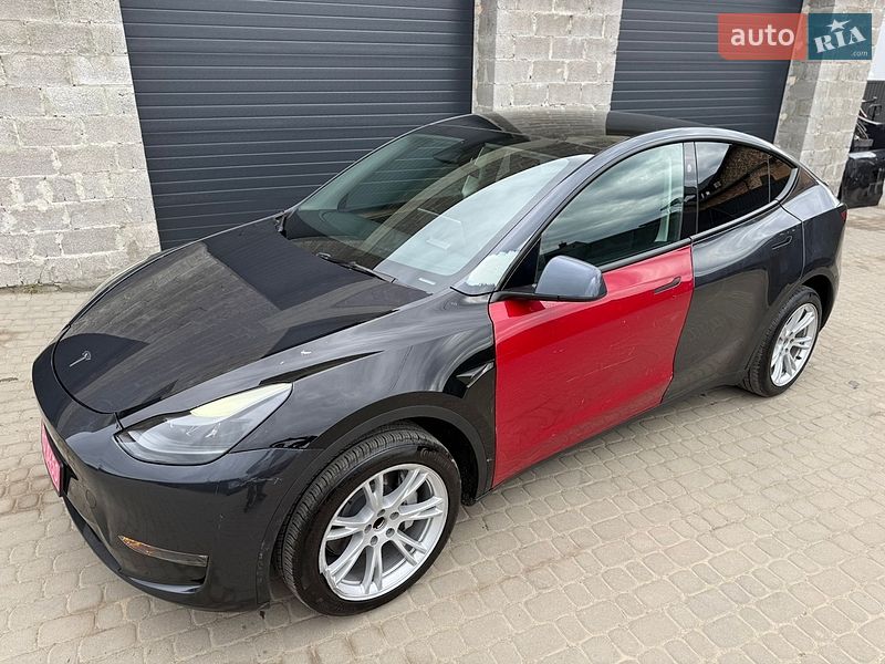 Внедорожник / Кроссовер Tesla Model Y 2024 в Львове