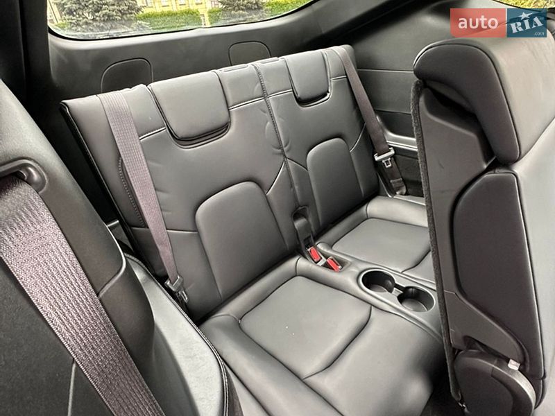 Позашляховик / Кросовер Tesla Model Y 2024 в Дніпрі