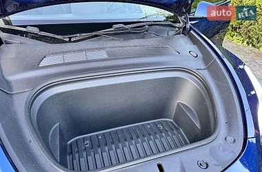 Внедорожник / Кроссовер Tesla Model Y 2022 в Киеве
