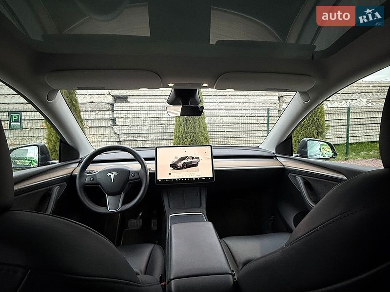 Внедорожник / Кроссовер Tesla Model Y 2023 в Стрые