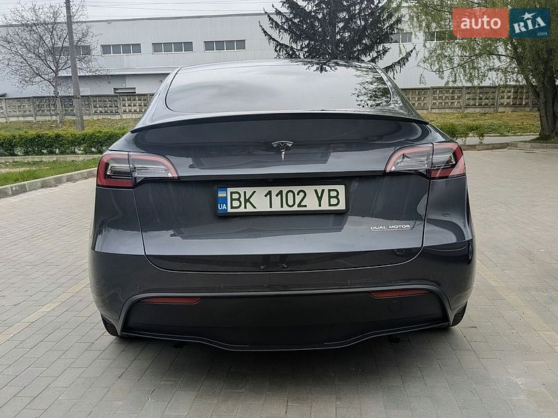 Внедорожник / Кроссовер Tesla Model Y 2022 в Луцке