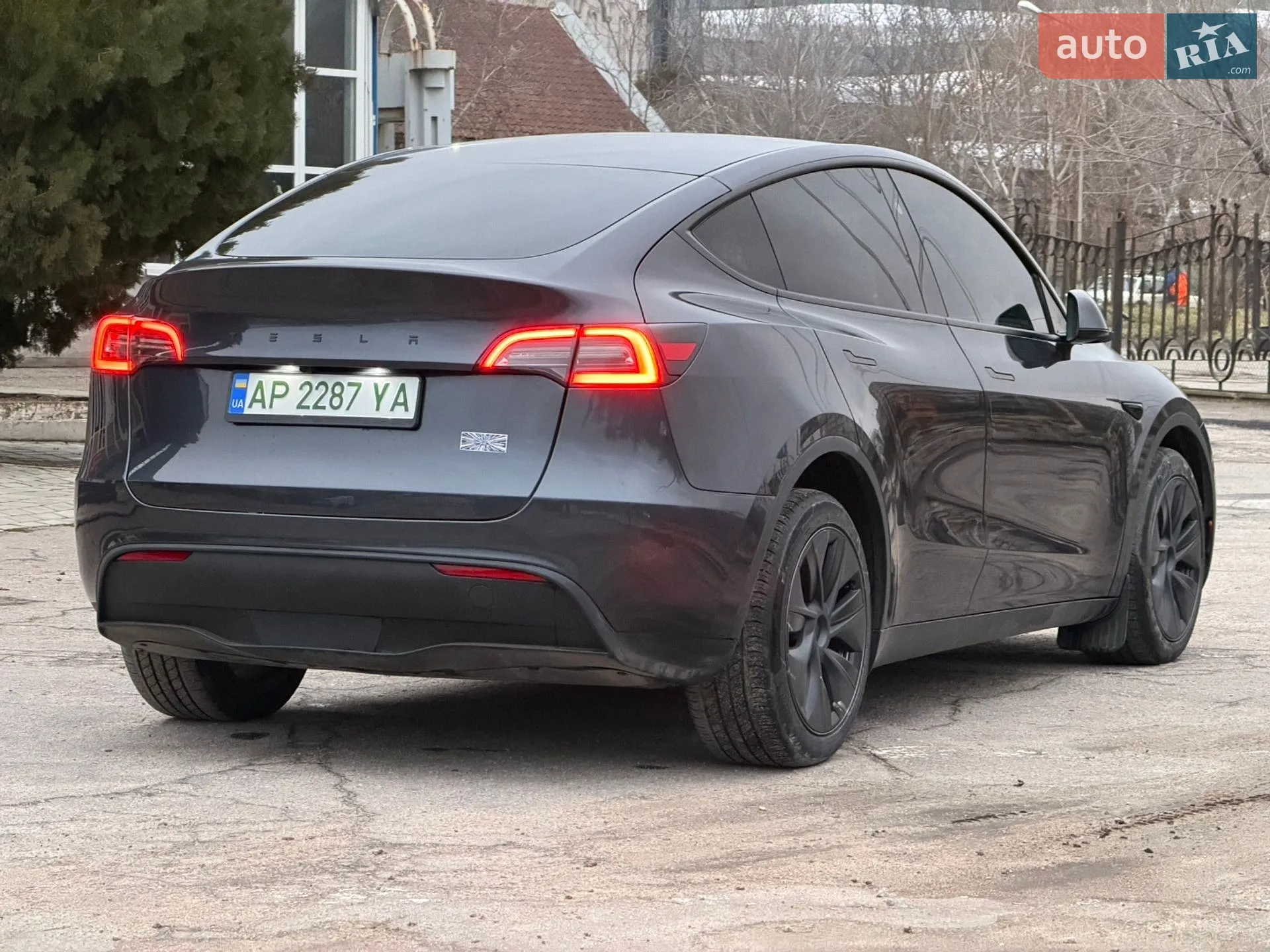 2024 Tesla Model Y - мініатюра 6