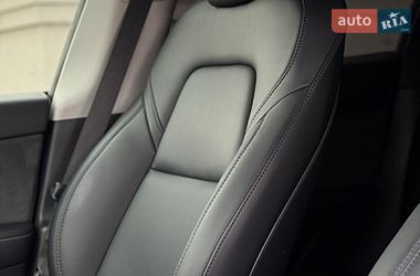 Внедорожник / Кроссовер Tesla Model Y 2022 в Киеве
