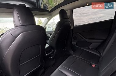 Внедорожник / Кроссовер Tesla Model Y 2022 в Киеве