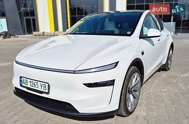 Позашляховик / Кросовер Tesla Model Y 2025 в Вінниці
