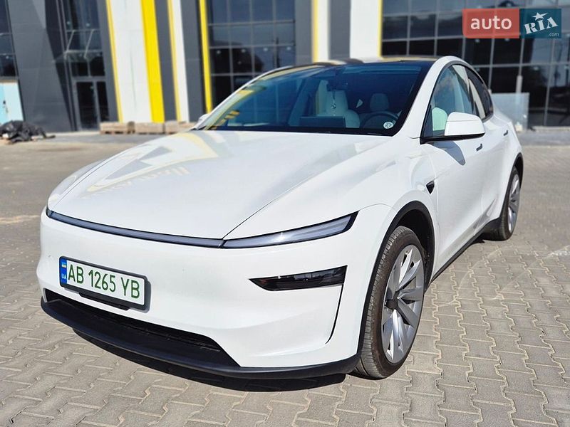 Внедорожник / Кроссовер Tesla Model Y 2025 в Виннице