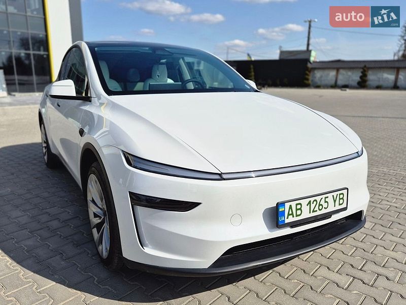 Внедорожник / Кроссовер Tesla Model Y 2025 в Виннице