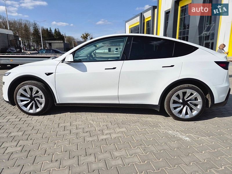 Внедорожник / Кроссовер Tesla Model Y 2025 в Виннице