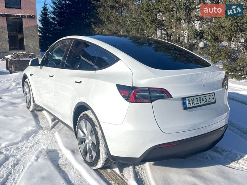 Внедорожник / Кроссовер Tesla Model Y 2023 в Харькове