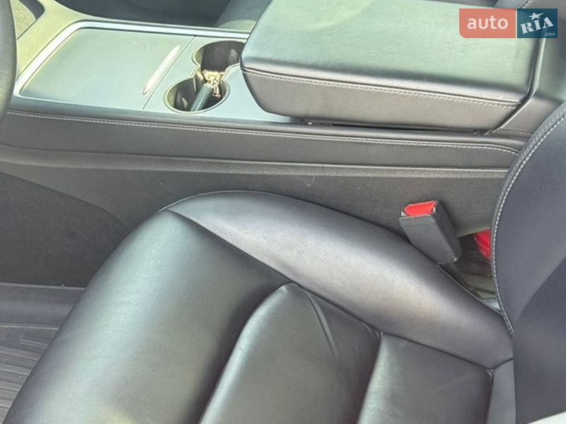 Внедорожник / Кроссовер Tesla Model Y 2022 в Хмельницком