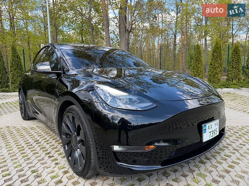 Позашляховик / Кросовер Tesla Model Y 2022 в Харкові