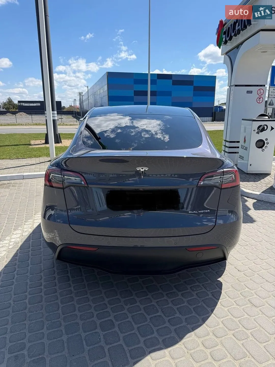 2021 Tesla Model Y - мініатюра 3